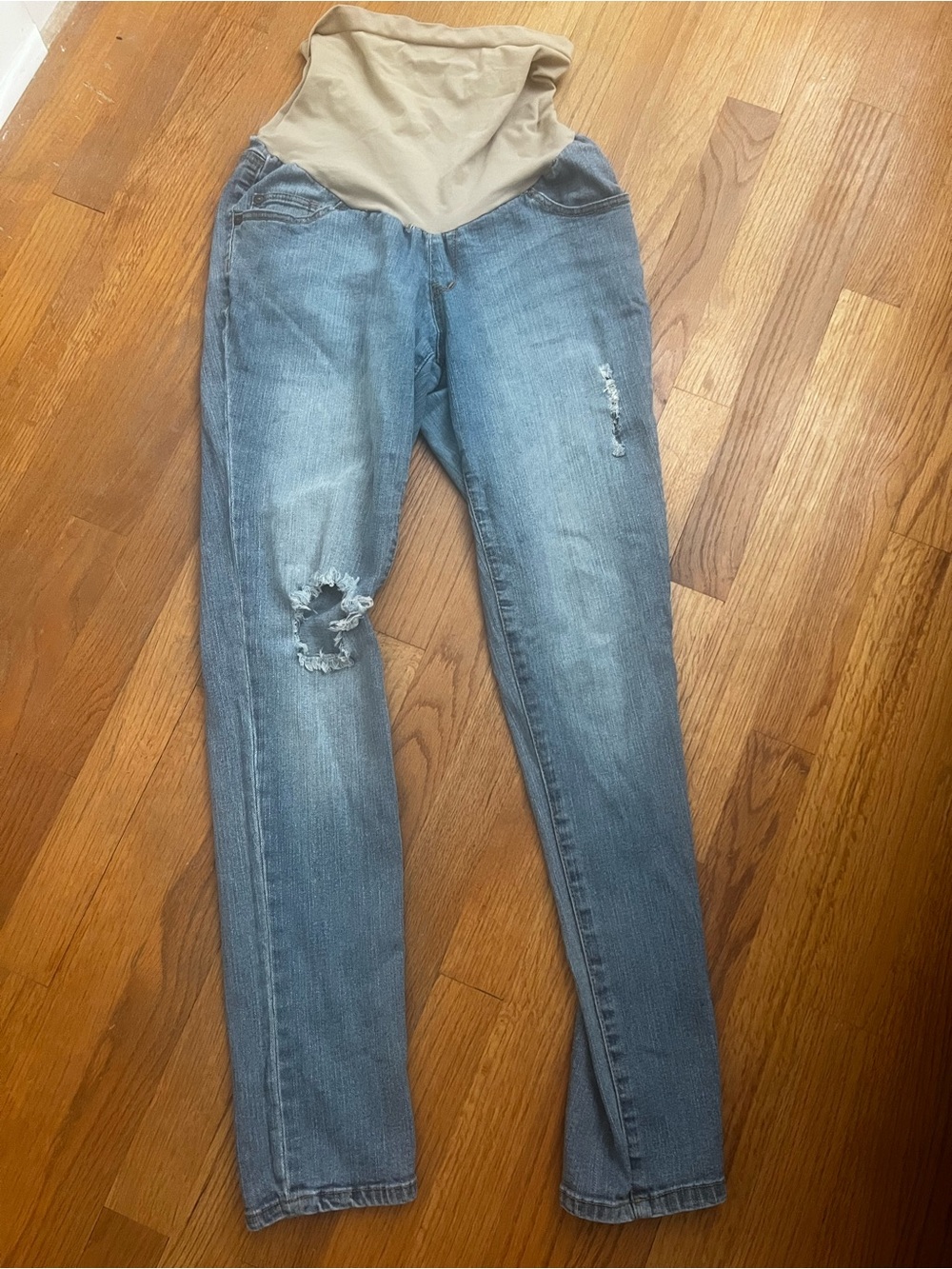 Celebrity Pink Light Blue Maternity Skinny Jeans with Beige Panel